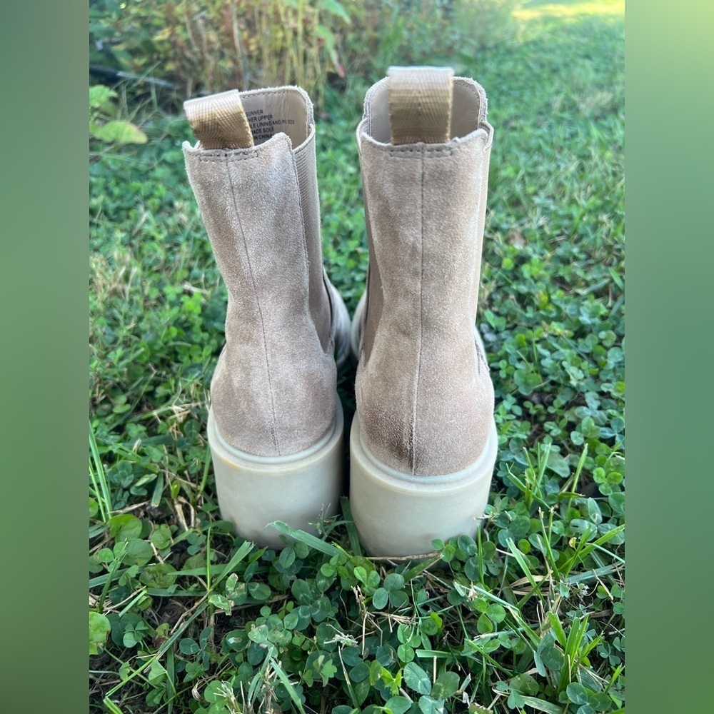 Dolce Vita Gunner Woman’s Suede Taupe Brown Heeled Boots Size 9M - Picture 5 of 8